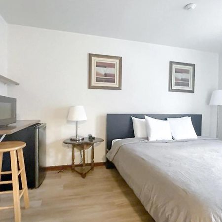 Commons Inn Галифакс Экстерьер фото
